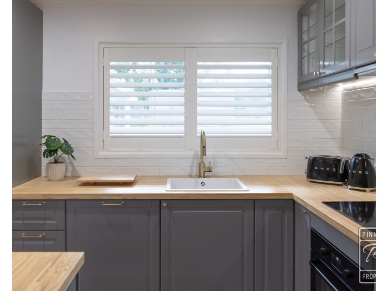 8 Mahonia Street, Bellbowrie QLD 4070