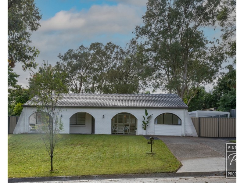 8 Mahonia Street, Bellbowrie QLD 4070