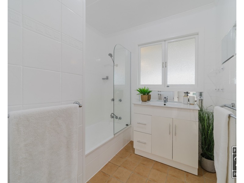 55 Narellan Street, Arana Hills QLD 4054