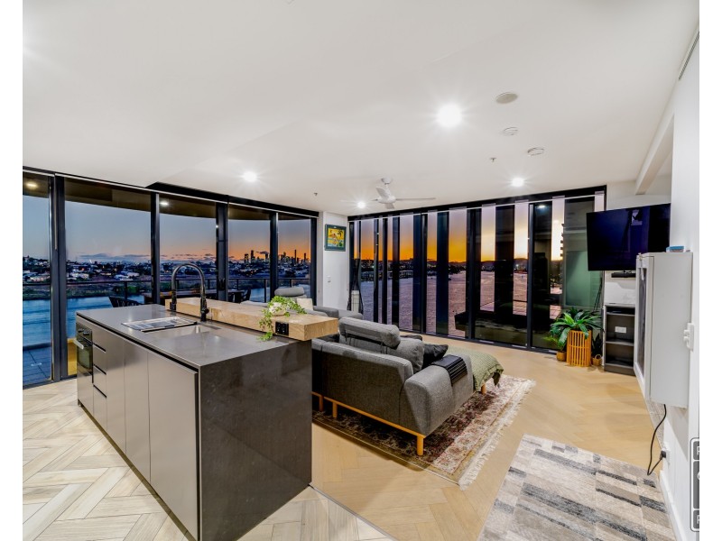 20810/7 Wharf Street, Hamilton QLD 4007