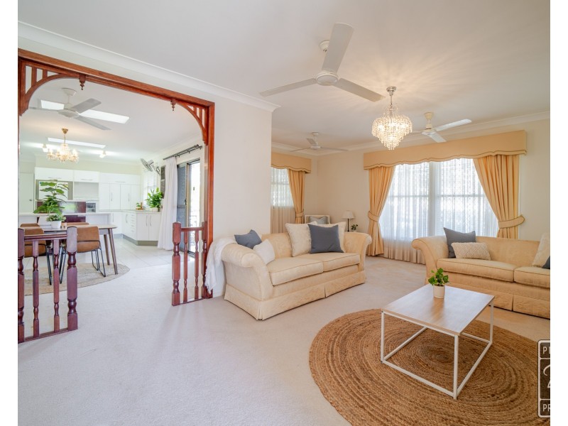 1 Minerva Court, Eatons Hill QLD 4037