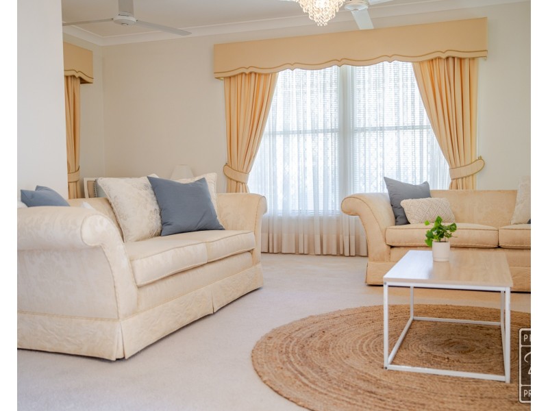 1 Minerva Court, Eatons Hill QLD 4037