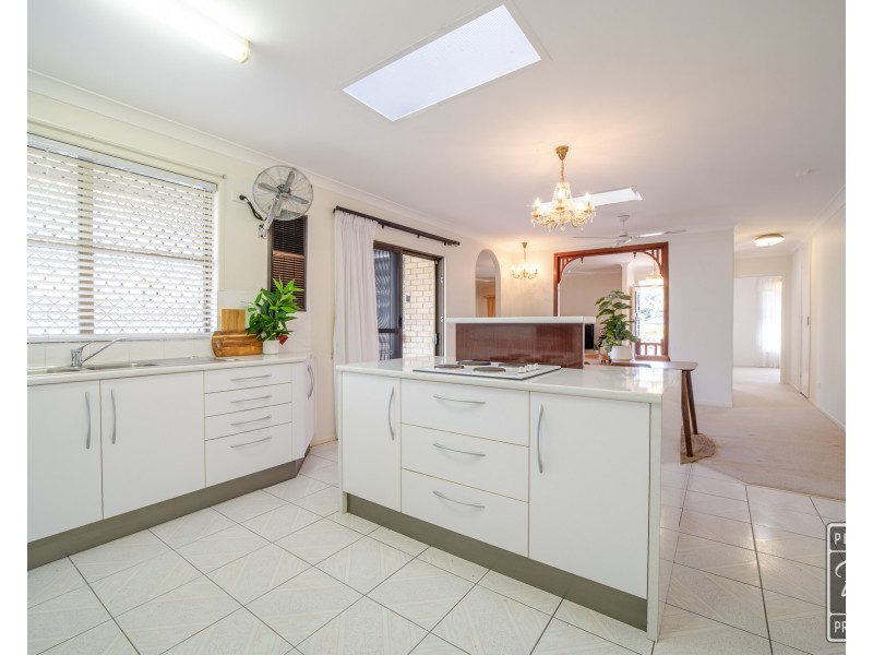 1 Minerva Court, Eatons Hill QLD 4037