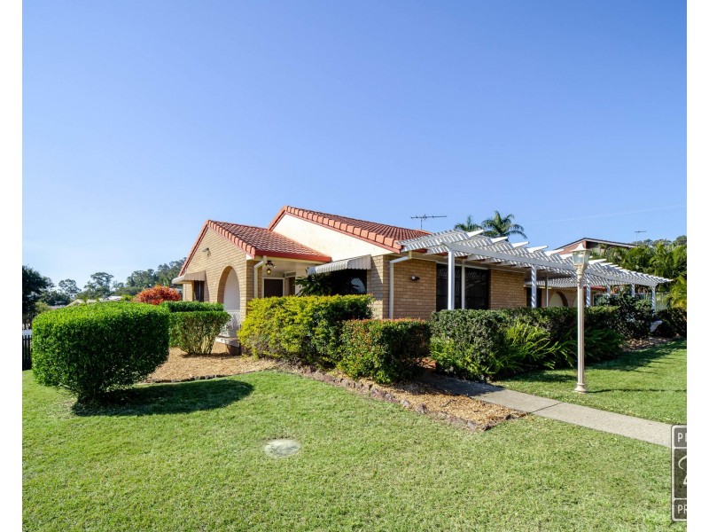 1 Minerva Court, Eatons Hill QLD 4037