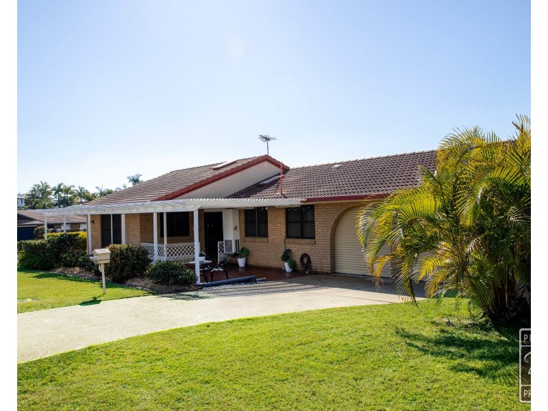 1 Minerva Court, Eatons Hill QLD 4037