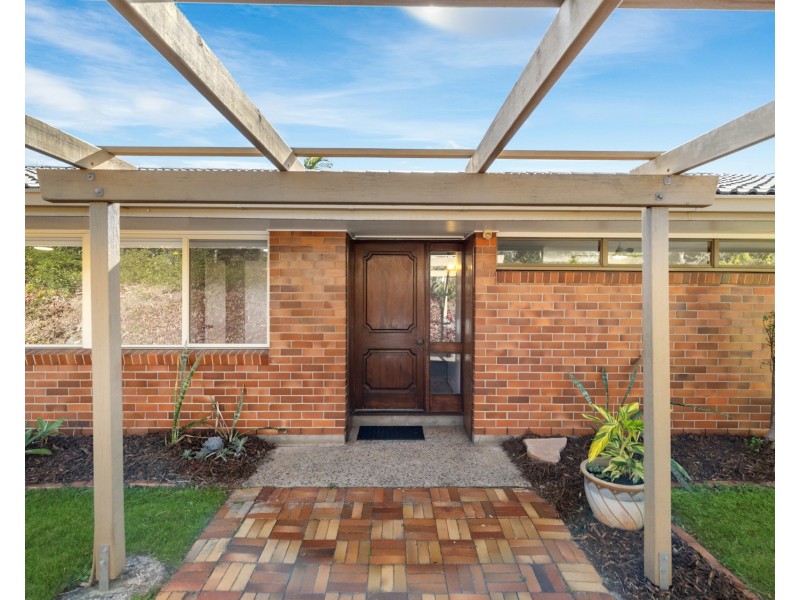 6 Strathspey Street, Kenmore QLD 4069