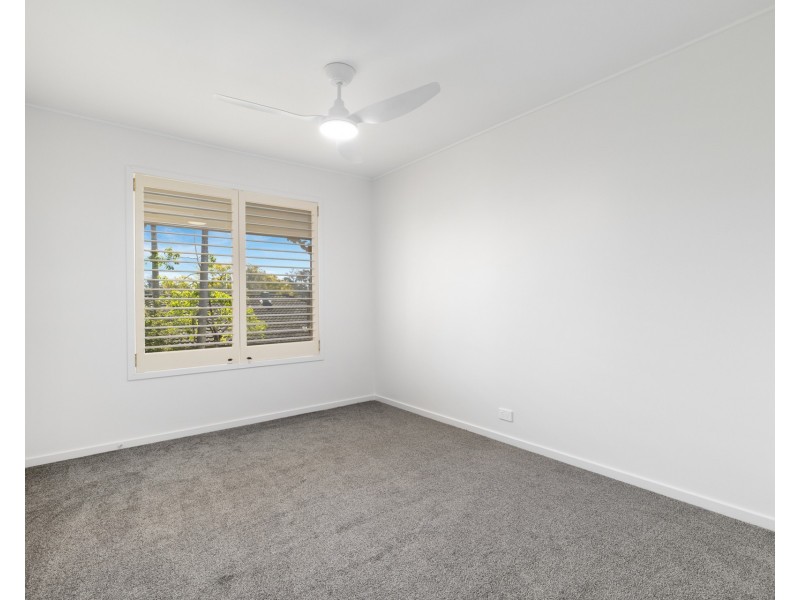6 Strathspey Street, Kenmore QLD 4069