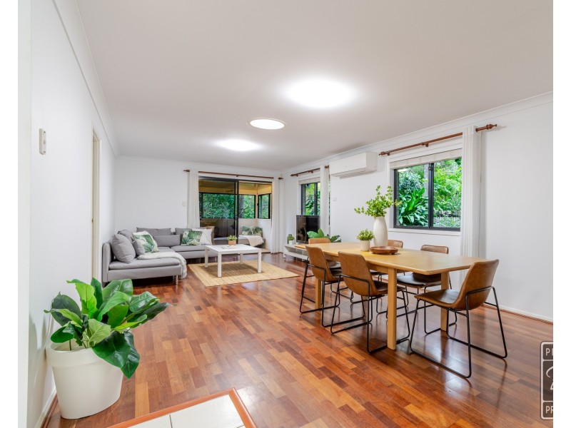 176 Chapel Hill Road, Chapel Hill QLD 4069