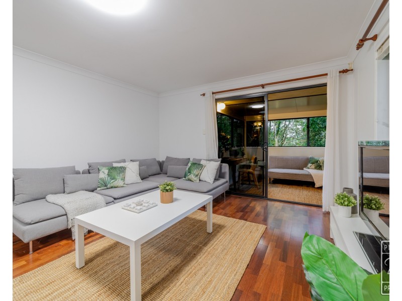 176 Chapel Hill Road, Chapel Hill QLD 4069