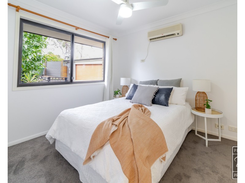 176 Chapel Hill Road, Chapel Hill QLD 4069
