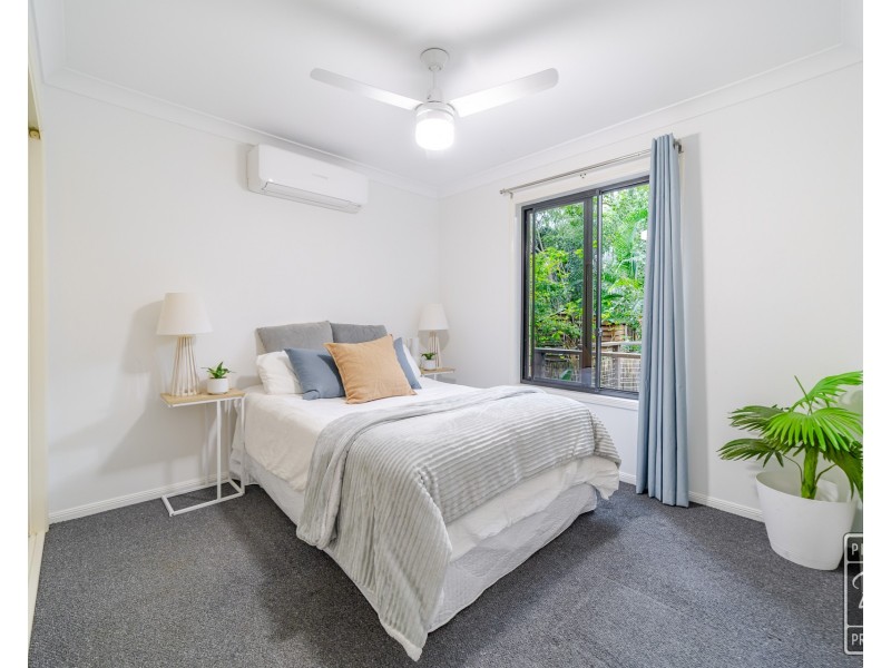 176 Chapel Hill Road, Chapel Hill QLD 4069