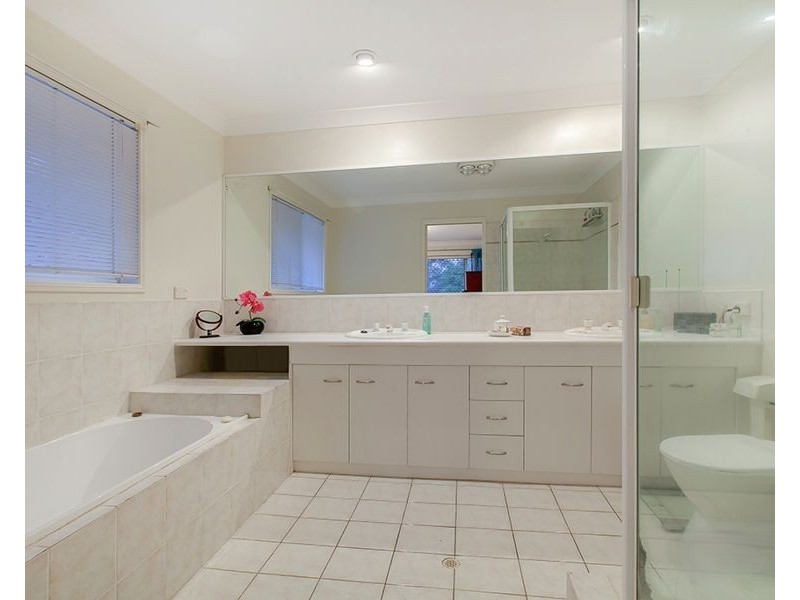 41 Balaton Street, Westlake QLD 4074