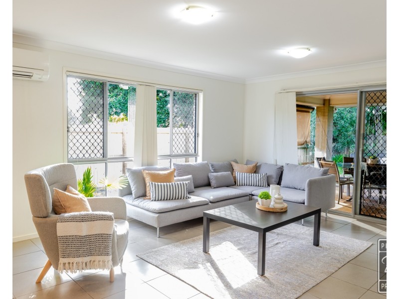 16 Shaw Place, Redland Bay QLD 4165