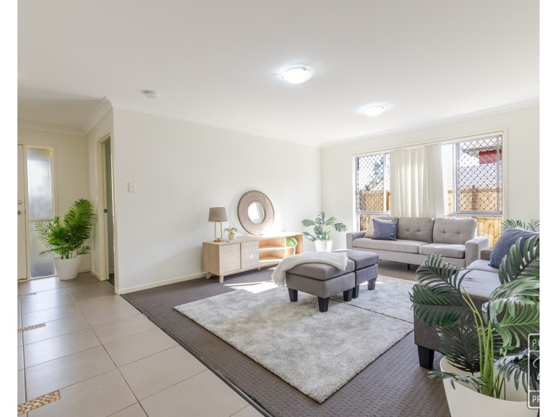 16 Shaw Place, Redland Bay QLD 4165