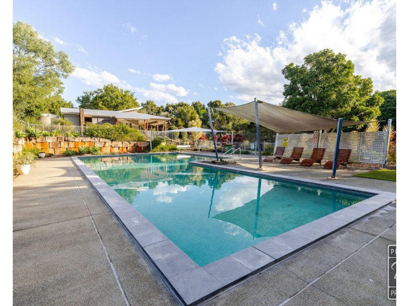 16 Shaw Place, Redland Bay QLD 4165