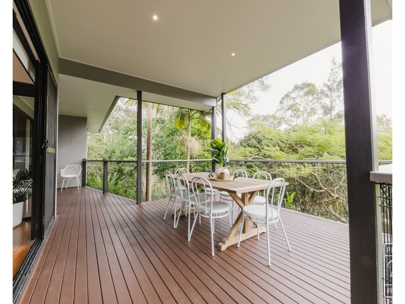 15 Westminster Court, Brookfield QLD 4069