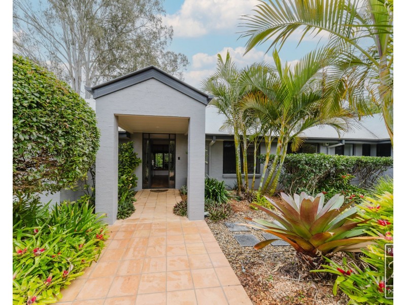 15 Westminster Court, Brookfield QLD 4069