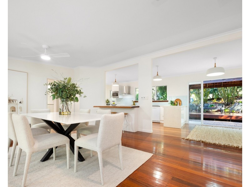 252 Rafting Ground Road, Brookfield QLD 4069