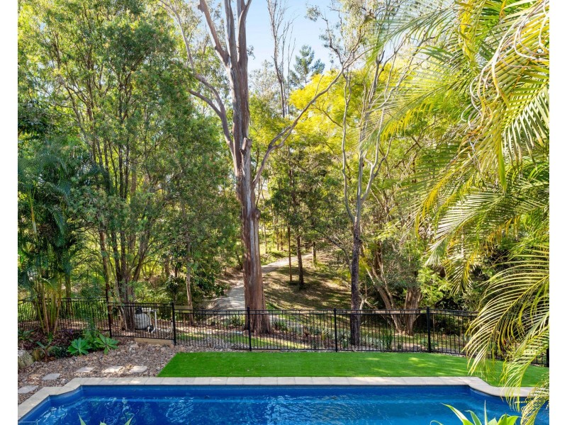 252 Rafting Ground Road, Brookfield QLD 4069