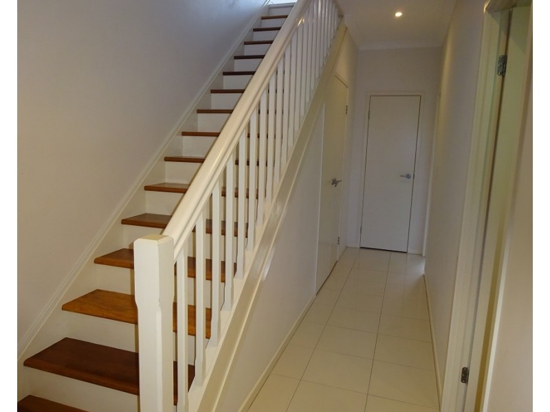 3/8 Princess Street, Fairfield QLD 4103