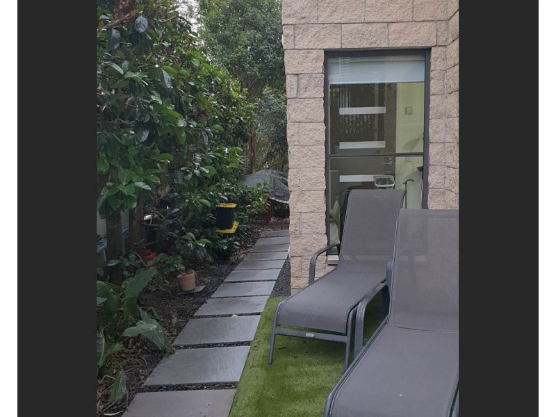 19 Walsh Street, Milton QLD 4064