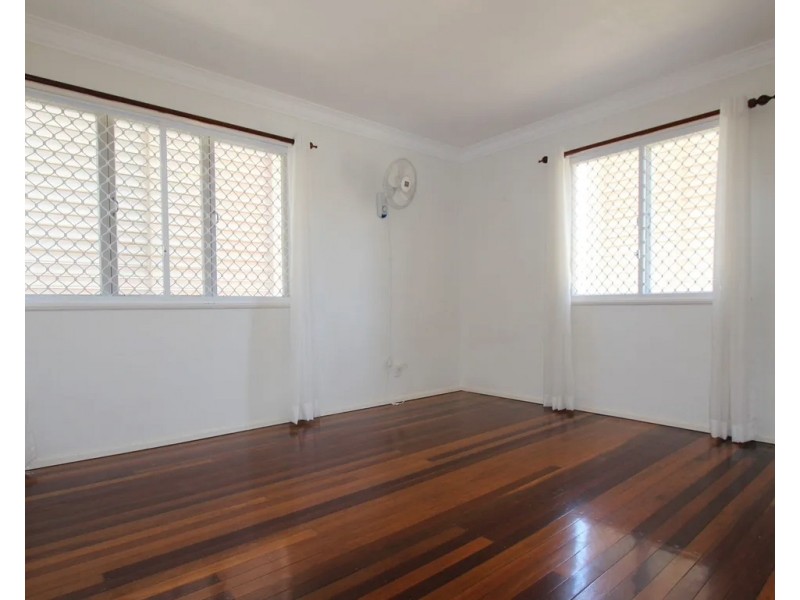 12 Kilburn Street, Chermside QLD 4032
