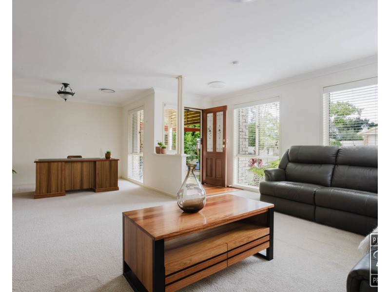 63 McPherson Road, Sinnamon Park QLD 4073