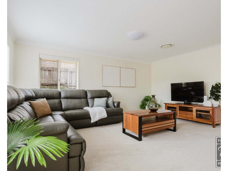 63 McPherson Road, Sinnamon Park QLD 4073