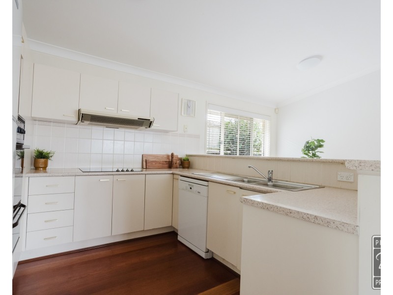 63 McPherson Road, Sinnamon Park QLD 4073