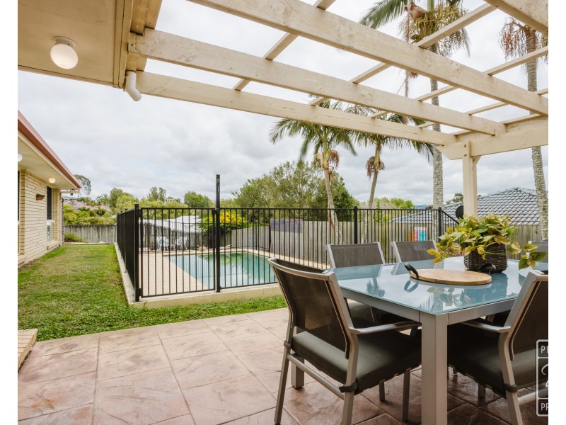 63 McPherson Road, Sinnamon Park QLD 4073