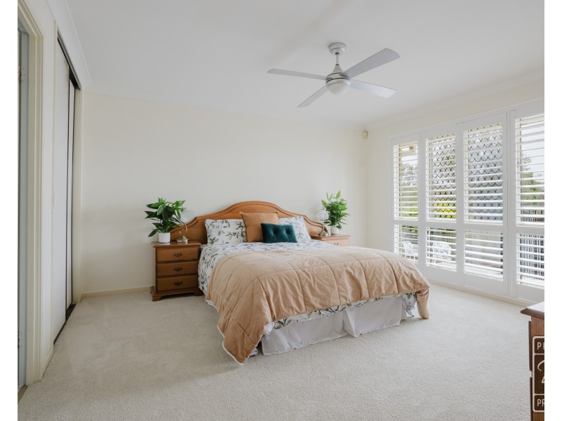 63 McPherson Road, Sinnamon Park QLD 4073
