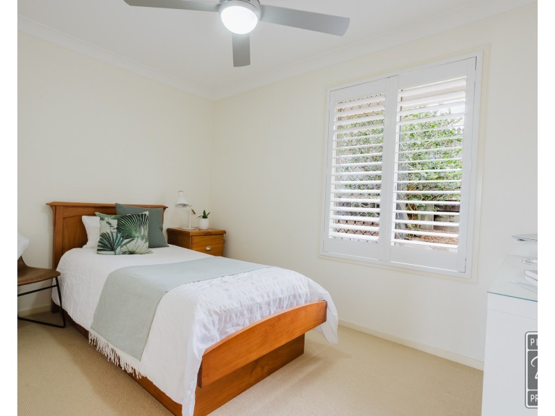 63 McPherson Road, Sinnamon Park QLD 4073