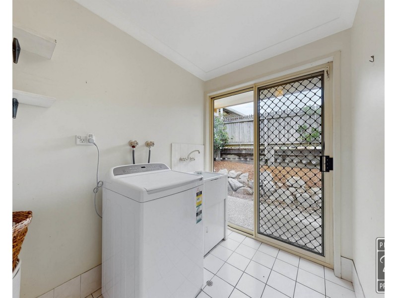 63 McPherson Road, Sinnamon Park QLD 4073