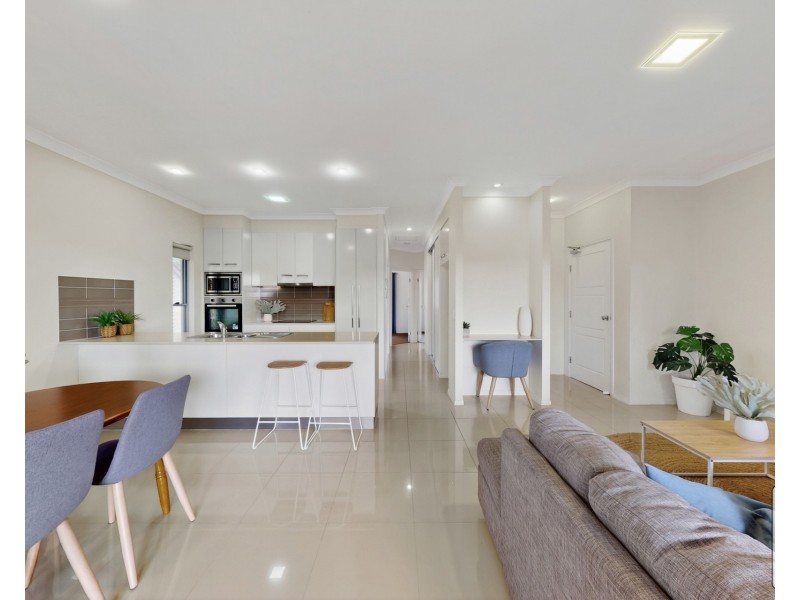 4/26 Embie Street, Holland Park West QLD 4121