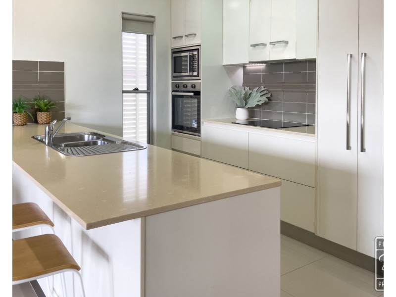 4/26 Embie Street, Holland Park West QLD 4121