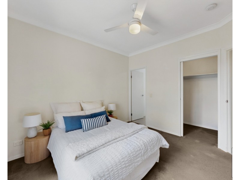 4/26 Embie Street, Holland Park West QLD 4121