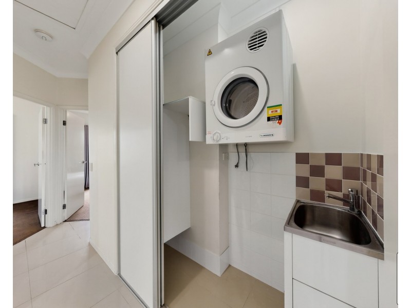 4/26 Embie Street, Holland Park West QLD 4121