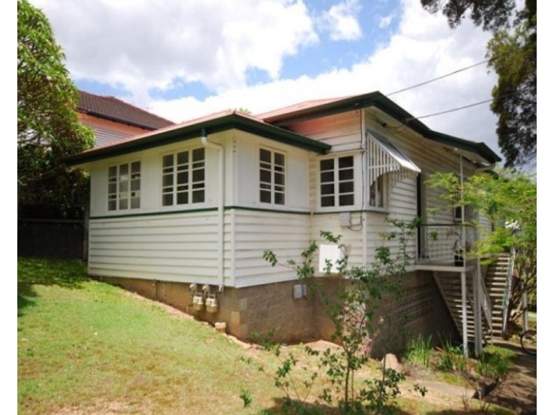 55 MacKay Street, Windsor QLD 4030