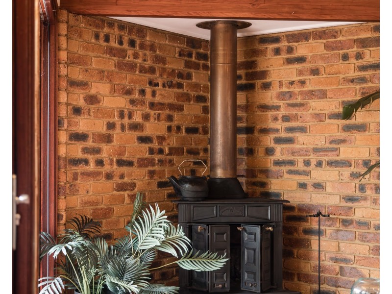 57 Woorama Road, The Gap QLD 4061