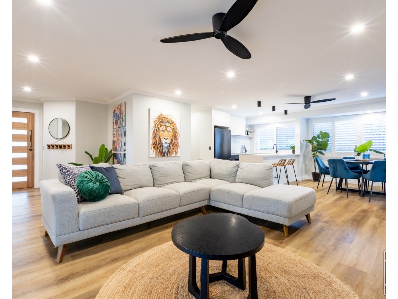 37 Bundoora Drive, Karana Downs QLD 4306