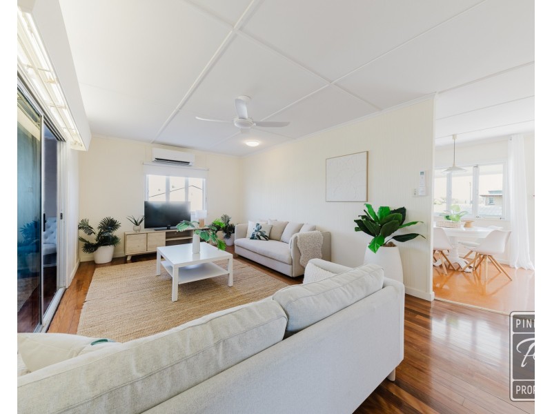 23 Stuart Street, Eastern Heights QLD 4305