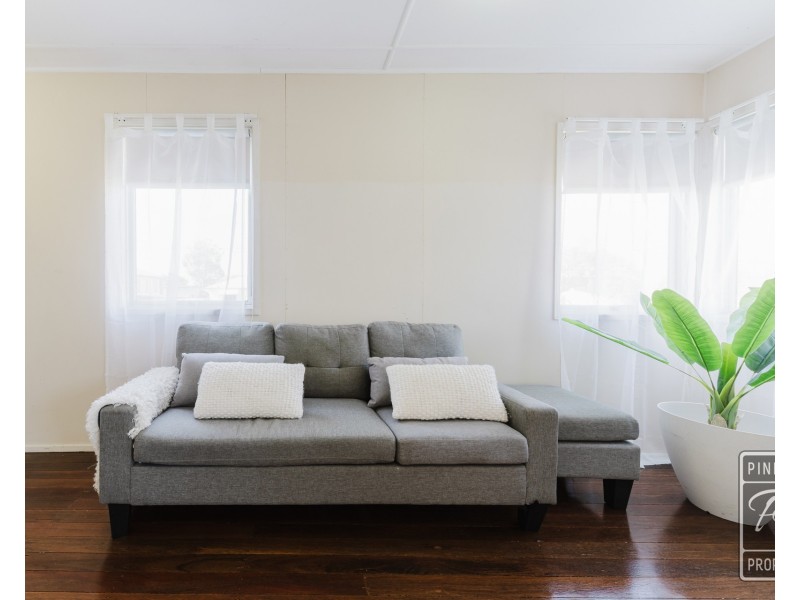 23 Stuart Street, Eastern Heights QLD 4305