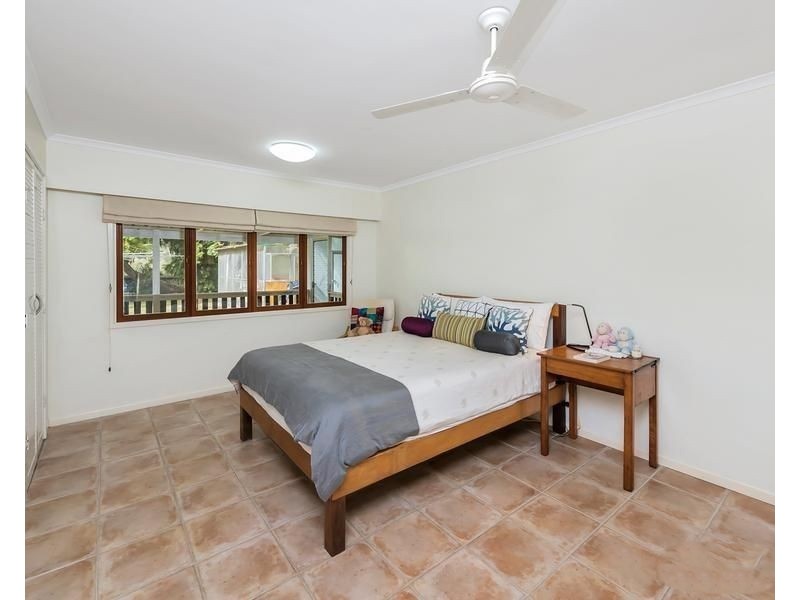 4 Luss Street, Moggill QLD 4070