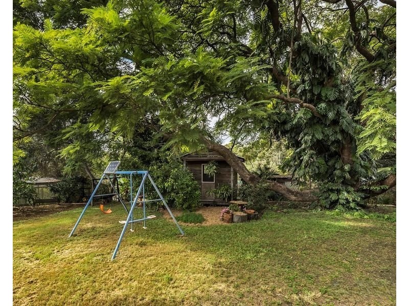 4 Luss Street, Moggill QLD 4070