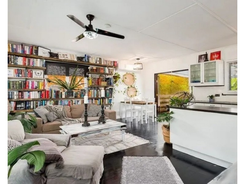 37 Bayford Street, Oxley QLD 4075