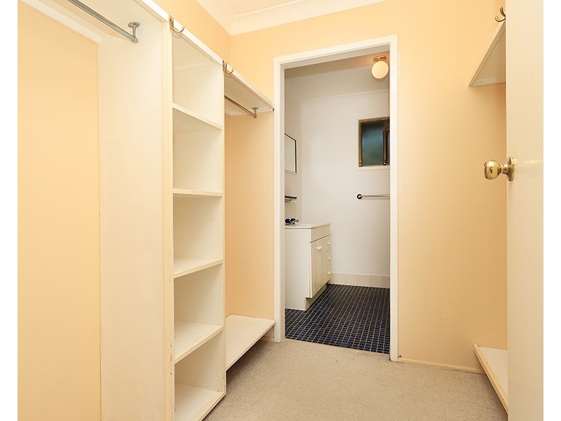 11 Farrow Street, Mcdowall QLD 4053