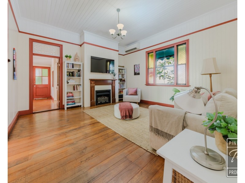 4 Kate Street, Toowong QLD 4066