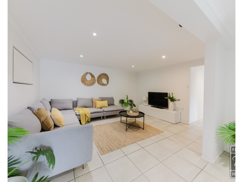 5 Magnet Close, Riverhills QLD 4074