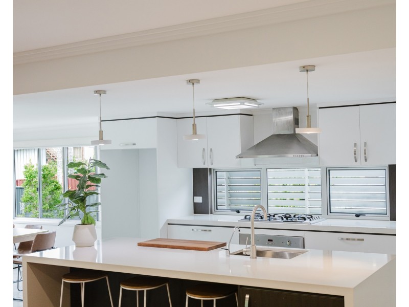 5 Magnet Close, Riverhills QLD 4074