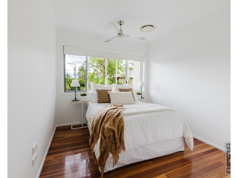 5 Magnet Close, Riverhills QLD 4074